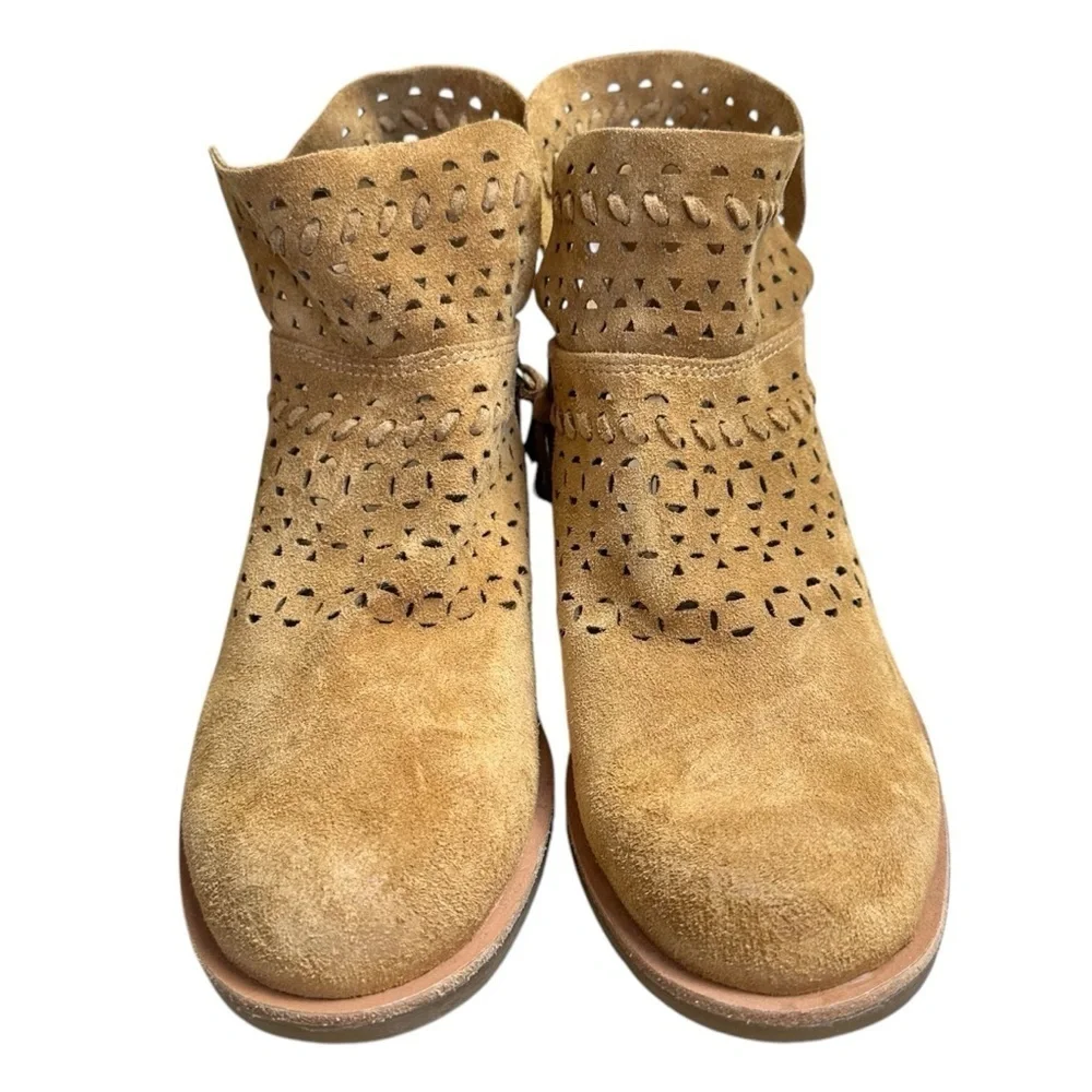 Sofft Brinkley Laser‎ Cut Leather Bootie in Saddle Suede, Boots Size 7.5